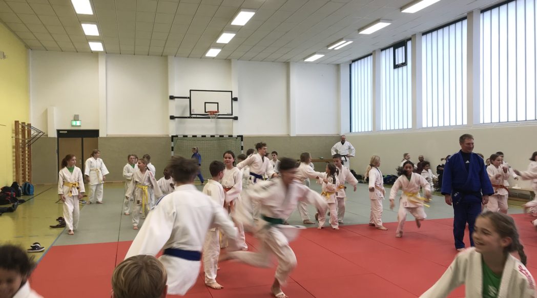 Judoka mit viel Spaß beim Training